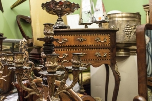 Helene_Antiques-115-of-37-138
