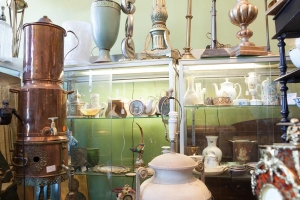 Helene_Antiques-83-of-31-92