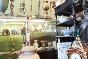 Helene_Antiques-84-of-31-93