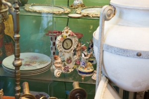 Helene_Antiques-89-of-31-98